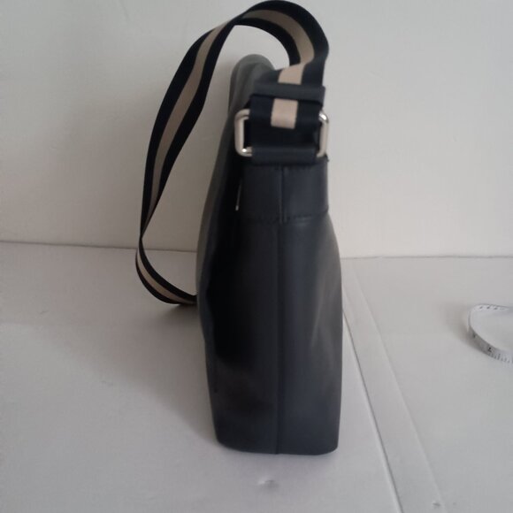 Coach Navy Blue Pebbled Charles Leather Messenger Bag F54792 Excellent Condition - Picture 13 of 15